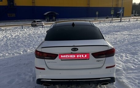 KIA Optima IV, 2018 год, 2 500 000 рублей, 4 фотография