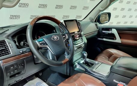 Toyota Land Cruiser 200, 2015 год, 5 080 000 рублей, 17 фотография