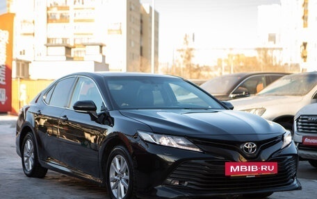 Toyota Camry, 2017 год, 2 580 000 рублей, 6 фотография