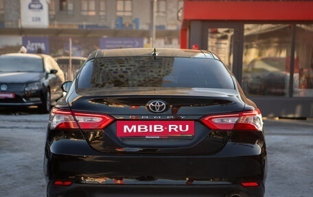 Toyota Camry, 2017 год, 2 580 000 рублей, 8 фотография