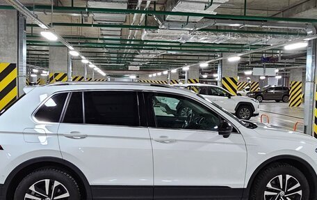 Volkswagen Tiguan II, 2019 год, 3 000 000 рублей, 4 фотография