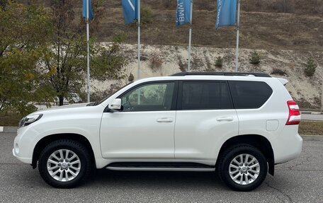 Toyota Land Cruiser Prado 150 рестайлинг 2, 2017 год, 4 050 000 рублей, 3 фотография