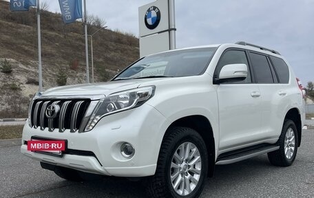 Toyota Land Cruiser Prado 150 рестайлинг 2, 2017 год, 4 050 000 рублей, 2 фотография