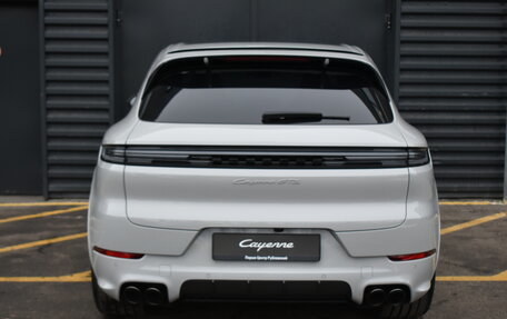 Porsche Cayenne III, 2024 год, 28 900 000 рублей, 8 фотография