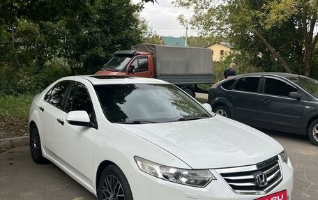 Honda Accord VIII рестайлинг, 2012 год, 1 600 000 рублей, 1 фотография