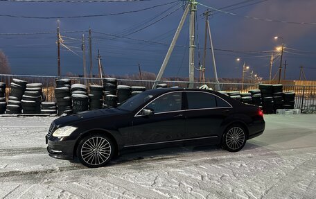 Mercedes-Benz S-Класс, 2011 год, 1 650 000 рублей, 2 фотография