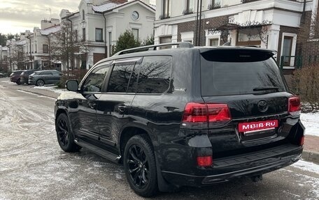 Toyota Land Cruiser 200, 2017 год, 7 100 000 рублей, 4 фотография