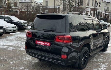 Toyota Land Cruiser 200, 2017 год, 7 100 000 рублей, 3 фотография