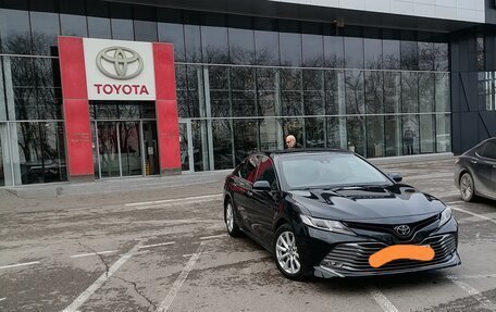 Toyota Camry, 2018 год, 2 550 000 рублей, 10 фотография