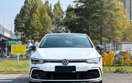 Volkswagen Golf VIII, 2021 год, 1 650 000 рублей, 2 фотография