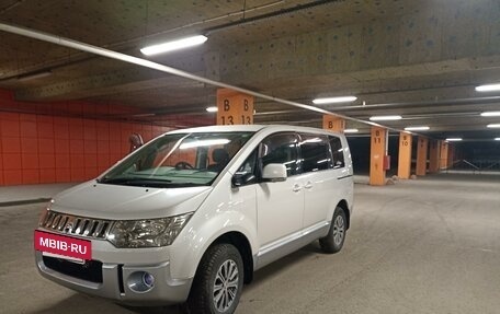 Mitsubishi Delica D:5 I, 2009 год, 2 650 000 рублей, 5 фотография