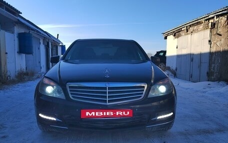 Mercedes-Benz C-Класс, 2010 год, 760 000 рублей, 2 фотография