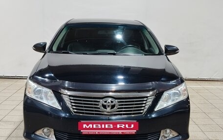 Toyota Camry, 2013 год, 1 580 000 рублей, 2 фотография