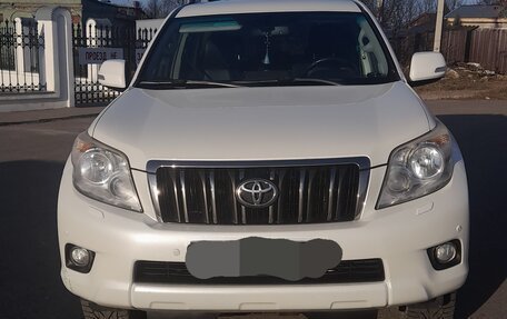 Toyota Land Cruiser 200, 2010 год, 2 850 000 рублей, 10 фотография