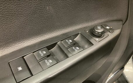 Opel Antara I, 2013 год, 1 350 000 рублей, 15 фотография