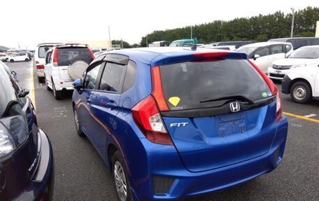 Honda Fit III, 2013 год, 900 000 рублей, 4 фотография