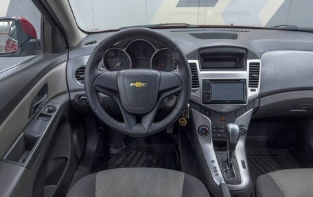 Chevrolet Cruze II, 2010 год, 999 000 рублей, 19 фотография