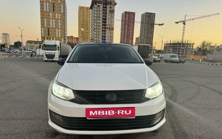 Volkswagen Polo VI (EU Market), 2016 год, 1 250 000 рублей, 2 фотография