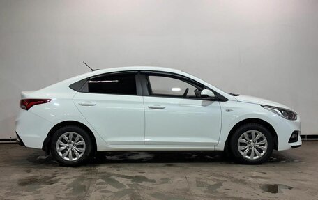 Hyundai Solaris II рестайлинг, 2017 год, 1 199 000 рублей, 4 фотография