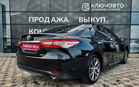 Toyota Camry, 2022 год, 3 650 000 рублей, 6 фотография