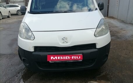 Peugeot Partner II рестайлинг 2, 2013 год, 800 000 рублей, 3 фотография