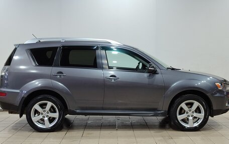 Mitsubishi Outlander III рестайлинг 3, 2010 год, 1 160 000 рублей, 4 фотография