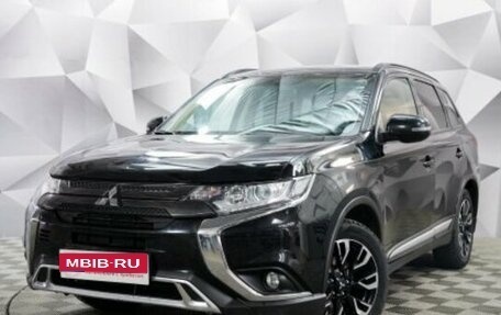 Mitsubishi Outlander III рестайлинг 3, 2021 год, 2 231 000 рублей, 1 фотография