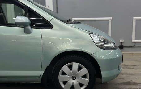 Honda Fit III, 2002 год, 645 000 рублей, 17 фотография