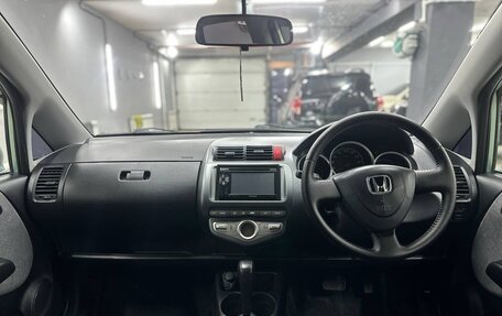 Honda Fit III, 2002 год, 645 000 рублей, 25 фотография