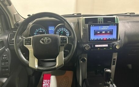 Toyota Land Cruiser Prado 150 рестайлинг 2, 2011 год, 2 800 000 рублей, 12 фотография