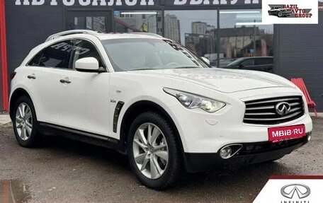 Infiniti QX70, 2015 год, 2 390 000 рублей, 1 фотография