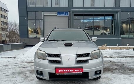 Mitsubishi Outlander III рестайлинг 3, 2005 год, 862 000 рублей, 2 фотография