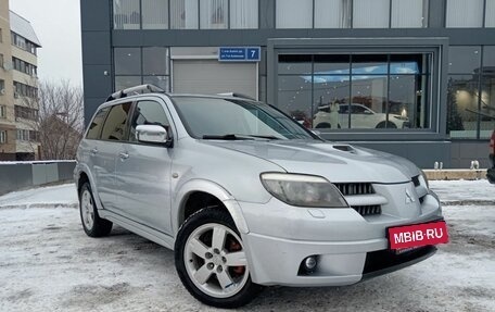 Mitsubishi Outlander III рестайлинг 3, 2005 год, 862 000 рублей, 3 фотография