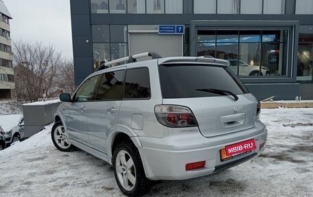 Mitsubishi Outlander III рестайлинг 3, 2005 год, 862 000 рублей, 4 фотография