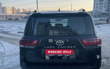 Toyota Land Cruiser, 2022 год, 13 490 000 рублей, 4 фотография