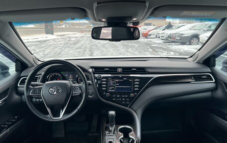 Toyota Camry, 2019 год, 3 920 000 рублей, 18 фотография