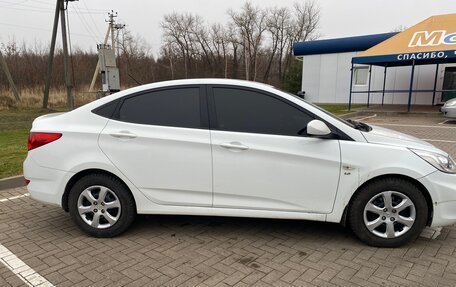 Hyundai Solaris II рестайлинг, 2014 год, 760 000 рублей, 5 фотография