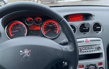 Peugeot 308 II, 2011 год, 675 000 рублей, 2 фотография