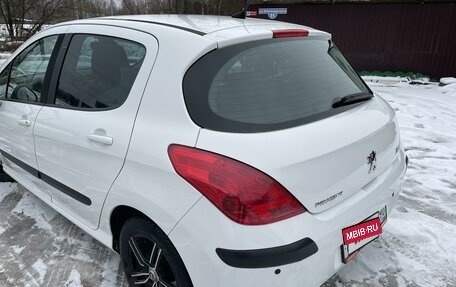 Peugeot 308 II, 2011 год, 675 000 рублей, 4 фотография