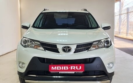 Toyota RAV4, 2014 год, 2 150 000 рублей, 2 фотография