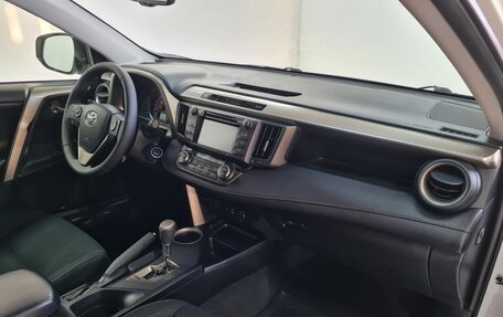 Toyota RAV4, 2014 год, 2 150 000 рублей, 14 фотография