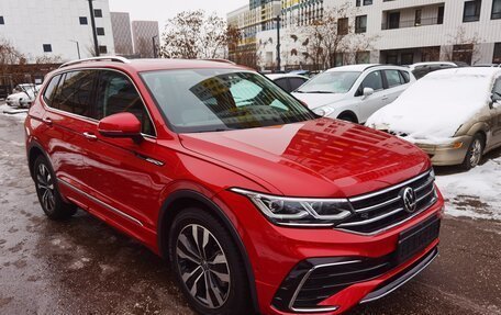 Volkswagen Tiguan II, 2021 год, 4 200 000 рублей, 7 фотография