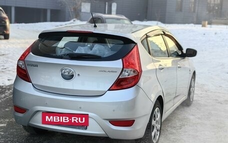 Hyundai Solaris II рестайлинг, 2011 год, 700 000 рублей, 11 фотография