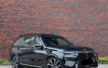 BMW X7, 2024 год, 14 000 000 рублей, 3 фотография