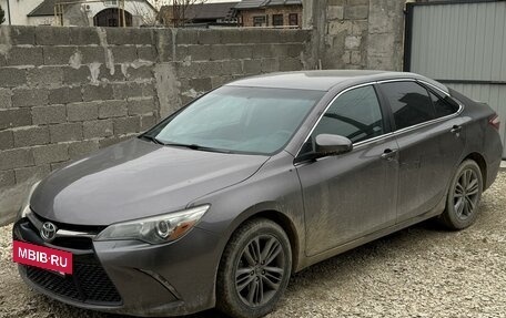 Toyota Camry, 2017 год, 2 400 000 рублей, 3 фотография