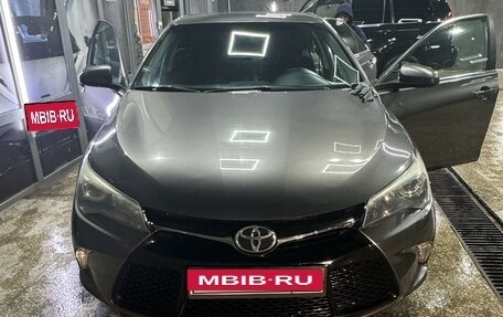 Toyota Camry, 2017 год, 2 400 000 рублей, 15 фотография