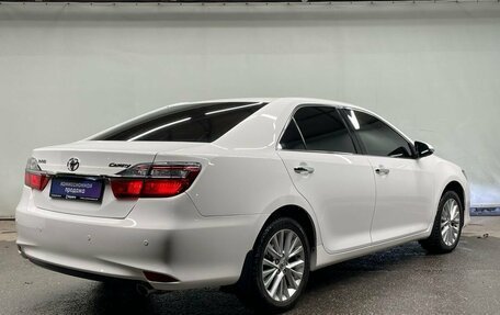 Toyota Camry, 2015 год, 2 080 000 рублей, 3 фотография