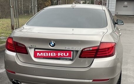 BMW 5 серия, 2012 год, 1 550 000 рублей, 9 фотография