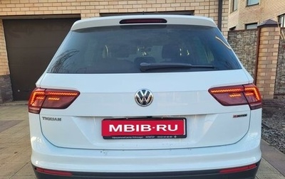 Volkswagen Tiguan II, 2018 год, 3 000 000 рублей, 1 фотография