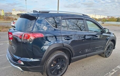 Toyota RAV4, 2018 год, 3 390 000 рублей, 6 фотография